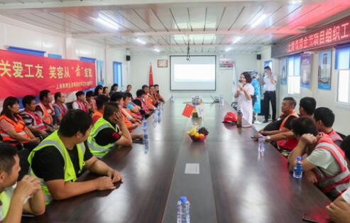 “小病挺，大病拖” 農(nóng)民工的健康保障如何破題？
