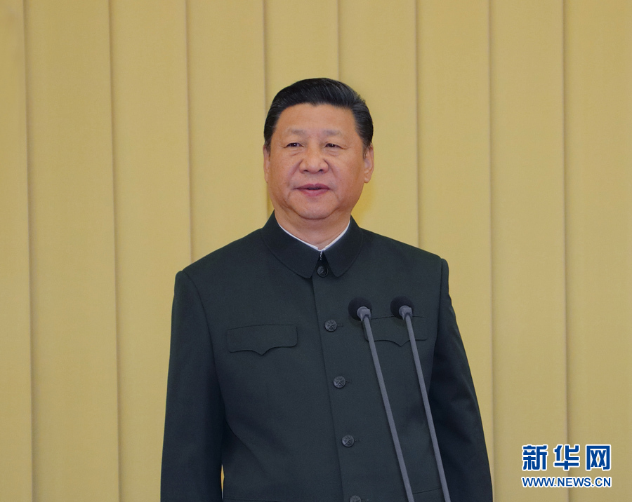 4月18日，中共中央總書記、國家主席、中央軍委主席習(xí)近平接見新調(diào)整組建軍級單位主官，并對各單位發(fā)布訓(xùn)令。這是習(xí)近平在發(fā)布訓(xùn)令。新華社記者 李剛 攝