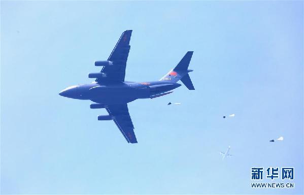 (圖文互動(dòng))(1)空軍用“生命線”引領(lǐng)新時(shí)代練兵備戰(zhàn)新航跡