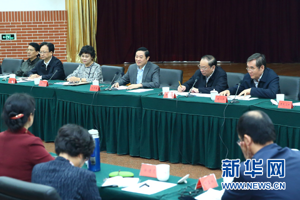 4月12日，中共中央政治局委員、中央書記處書記、中宣部部長劉奇葆在北京出席“走向世界的中國兒童文學”座談會并講話。 新華社記者丁海濤攝