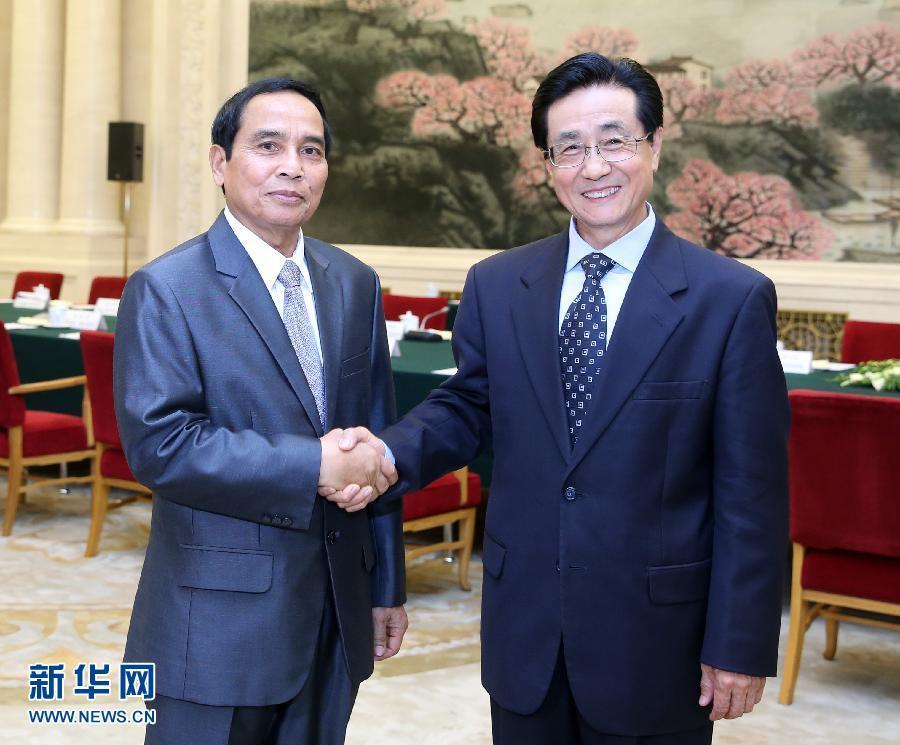 7月7日，中共中央書記處書記、中央紀委副書記趙洪祝在北京同老撾人民革命黨中央政治局委員、中央紀委書記、政府副總理本通率領的老撾人民革命黨代表團舉行工作會談。新華社記者 姚大偉 攝 