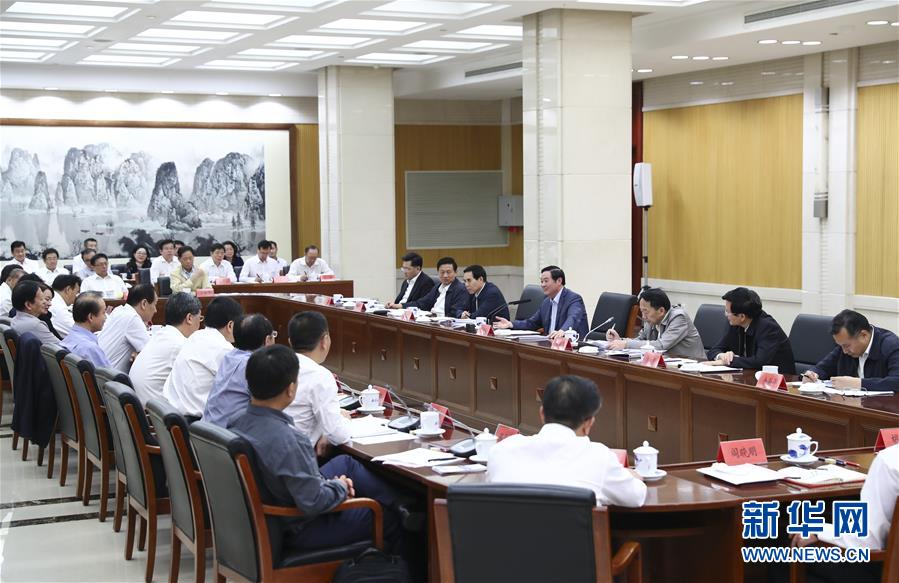 9月21日，中宣部在北京召開中央媒體駐外機構外宣工作座談會。中共中央政治局委員、中央書記處書記、中宣部部長劉奇葆出席座談會并講話。新華社記者 謝環馳 攝 