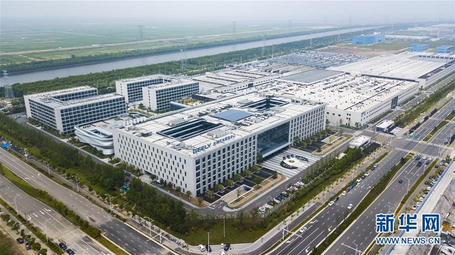 (壯闊東方潮 奮進(jìn)新時代——慶祝改革開放40年)(1)砥礪奮進(jìn) 轉(zhuǎn)型升級——改革開放40年中國制造加速邁向“中高端”