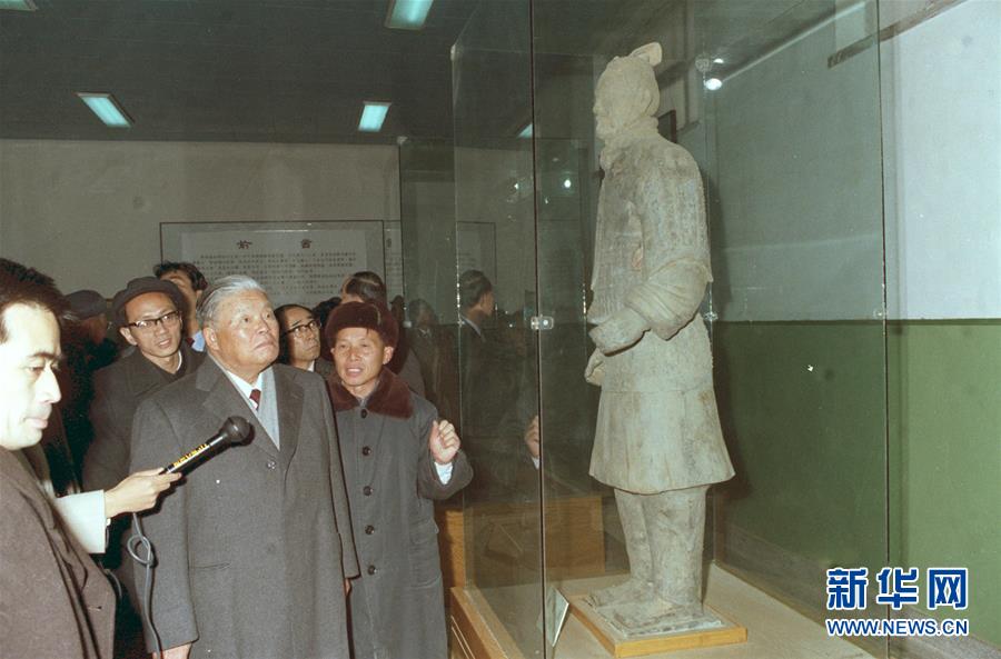 (圖文互動)(5)為發(fā)展和進步,與中國攜手同行——中國改革友誼獎章獲得者群像