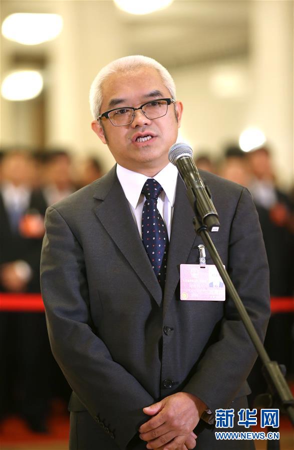 （兩會·XHDW）（7）全國人大代表接受采訪