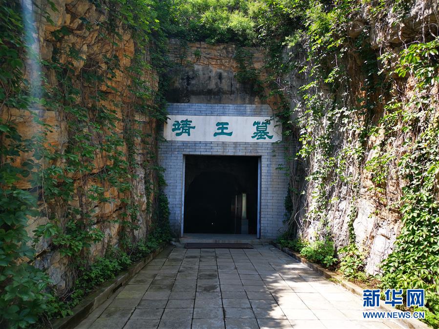 （新華調(diào)查·新中國考古重大發(fā)現(xiàn)·圖文互動(dòng)）（3）滿城漢墓：點(diǎn)一盞長信宮燈，看不盡金縷玉衣