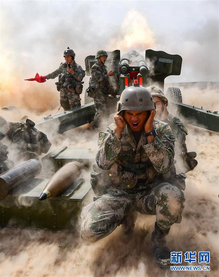 （新華全媒頭條·圖文互動）（9）沿著中國特色強軍之路闊步前進——黨中央、中央軍委領導推進國防和軍隊建設70年紀實