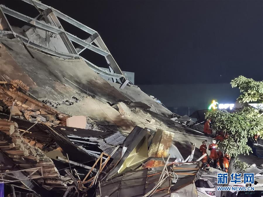#(突發事件)(4)福建泉州一酒店坍塌 已救出33人