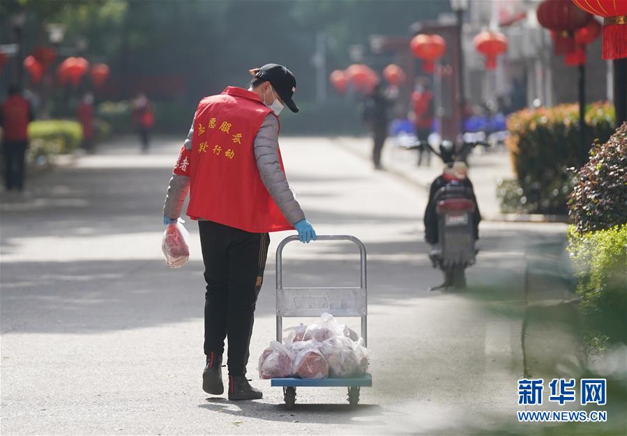 （新華全媒頭條·圖文互動）（11）一鼓作氣，不勝不休！——寫在疫情防控阻擊戰的關鍵時刻