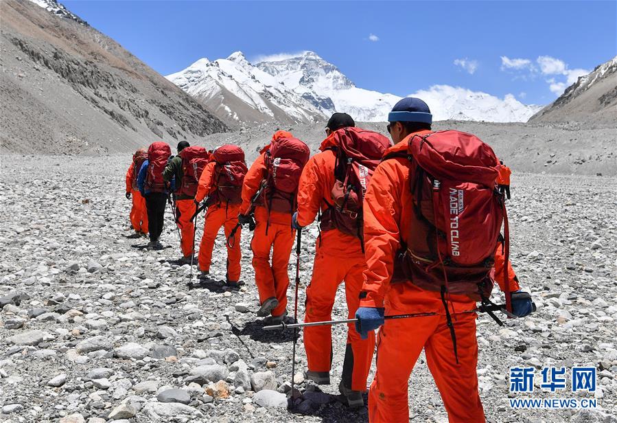 （2020珠峰高程測量）（8）有望22日登頂 測量登山隊再次向珠峰發起挑戰