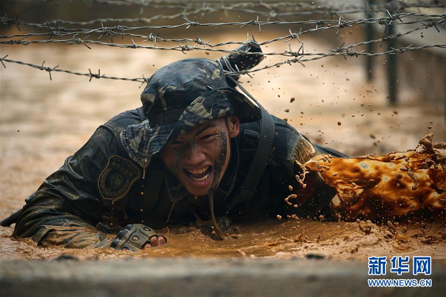 （在習近平強軍思想指引下·我們在戰位報告·圖文互動）（2）駐澳門部隊：濠江之畔，最可愛的人