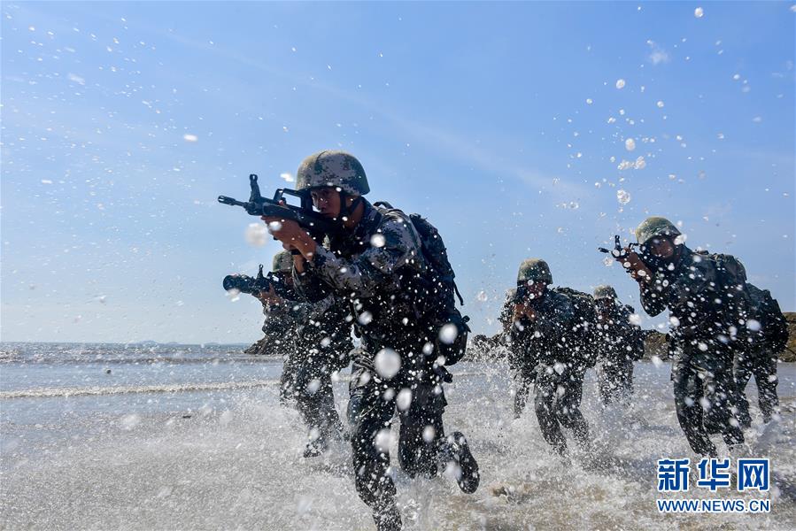 （在習近平強軍思想指引下·我們在戰位報告·圖文互動）（1）從“鐵腳板”到“鋼履帶”——東部戰區陸軍第73集團軍某旅紅四連練兵備戰記事