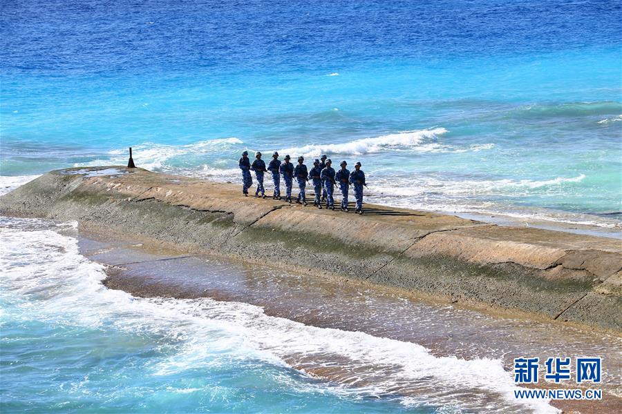 （新華全媒頭條·圖文互動）（10）沿著中國特色強軍之路闊步前進——黨中央、中央軍委領導推進國防和軍隊建設70年紀實