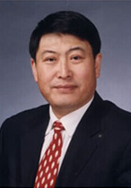 王振國(guó)：首屆“中國(guó)十大杰出青年“、北京振國(guó)腫瘤研究中心主任