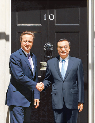 6月17日，國務院總理李克強在倫敦唐寧街10號首相府同英國首相卡梅倫舉行中英總理年度會晤。新華社記者 李 濤攝 