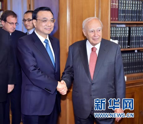 6月20日，國務院總理李克強在雅典總統府會見希臘總統帕普利亞斯。 新華社記者 李濤 攝