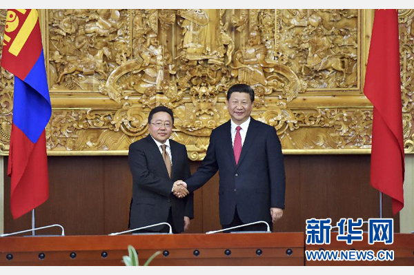 8月21日，國家主席習近平在烏蘭巴托同蒙古國總統(tǒng)額勒貝格道爾吉舉行會談。 新華社記者 李濤 攝 