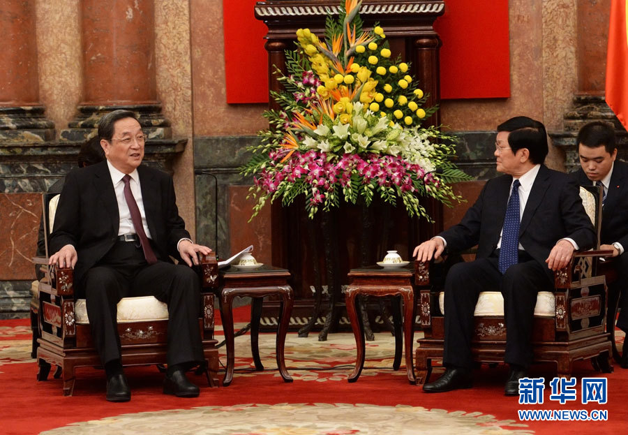12月25日至27日，中共中央政治局常委、全國政協主席俞正聲對越南進行正式訪問。這是12月26日，俞正聲在河內會見越南國家主席張晉創。 新華社記者劉建生攝