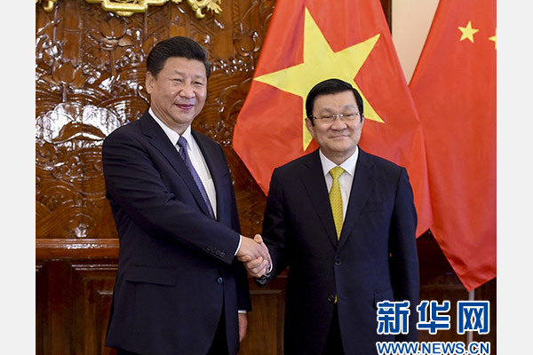 11月6日，中共中央總書記、國(guó)家主席習(xí)近平在河內(nèi)同越南國(guó)家主席張晉創(chuàng)舉行會(huì)談。 新華社記者李學(xué)仁攝